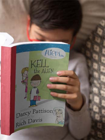 Kell and the Detectives, The Aliens, Inc. series, illustrated short chapter book for 5-8 year olds. Great read aloud. By Darcy Pattison